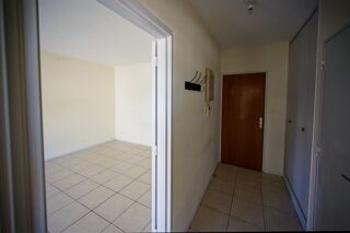  Appartement à louer 1 pièce 34 m²