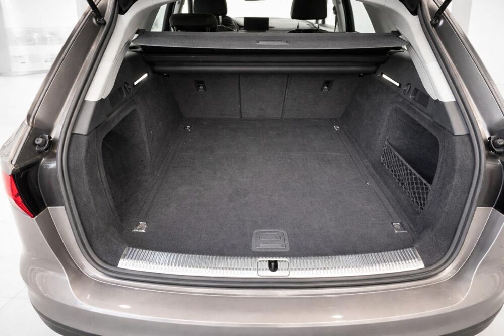 A4 1&deg; Main / 2l TDI 136cv Business Line Mild Hybrid S-Tronic7 B 2020 occasion 60430 Abbecourt