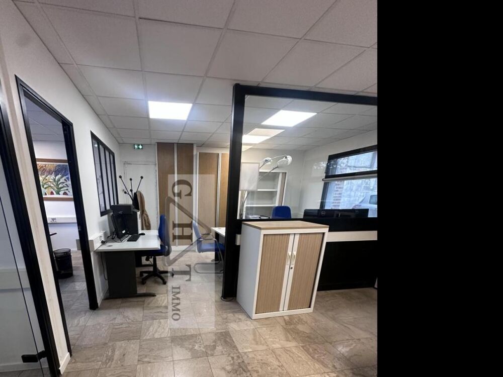   LOCAL COMMERCIAL - BUREAUX A LOUER VILLENEUVE LE ROI Villeneuve le roi