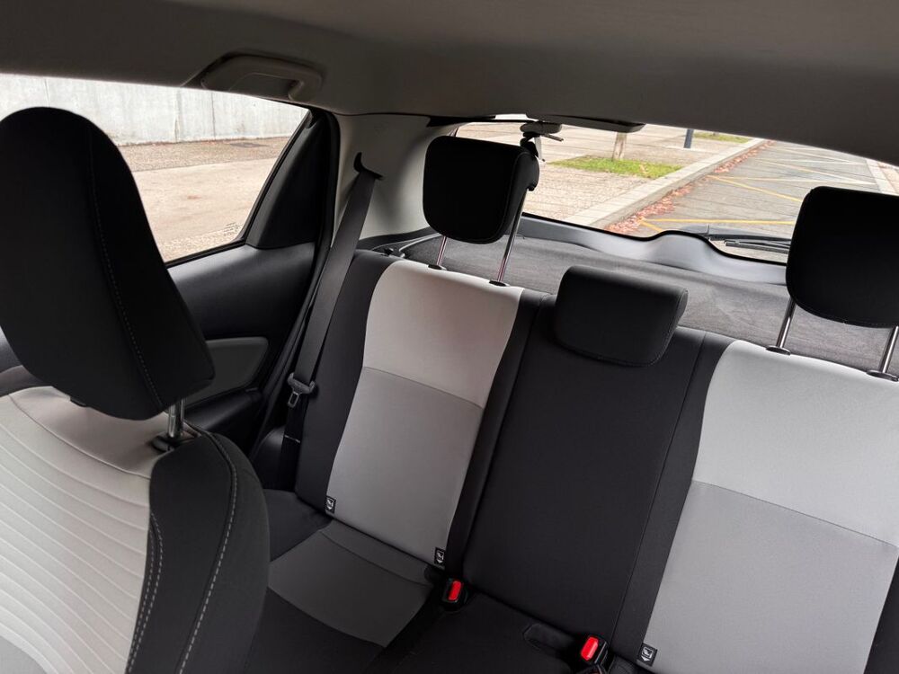 Yaris III 1.5 VVT-i 100 Hybrid E-CVT Dynamic - Automatique 2019 occasion 33000 Bordeaux