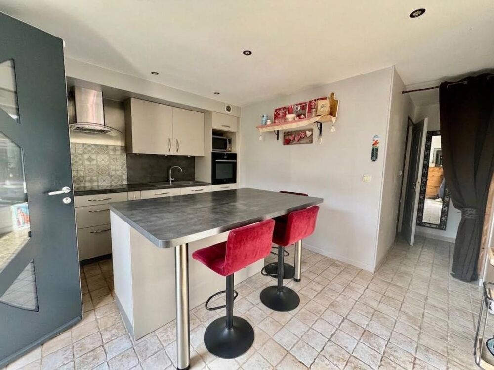 Maison 129m2, 4 chambres , 2 sdb + studio indépendant , parcelle 1600m2 Sains-en-Amiènois