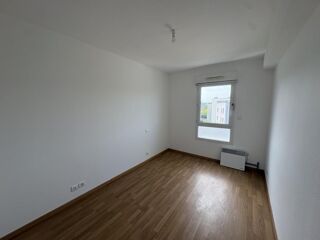  Appartement à louer 3 pièces 60 m²
