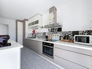  Appartement  vendre 5 pices 107 m