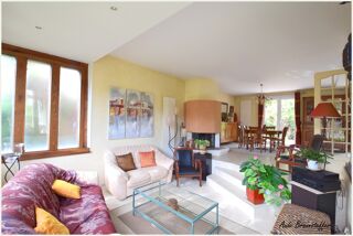  Maison  vendre 8 pices 171 m