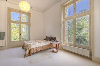  Propri�t�/ch�teau � vendre 15 + pi�ces 1174 m�