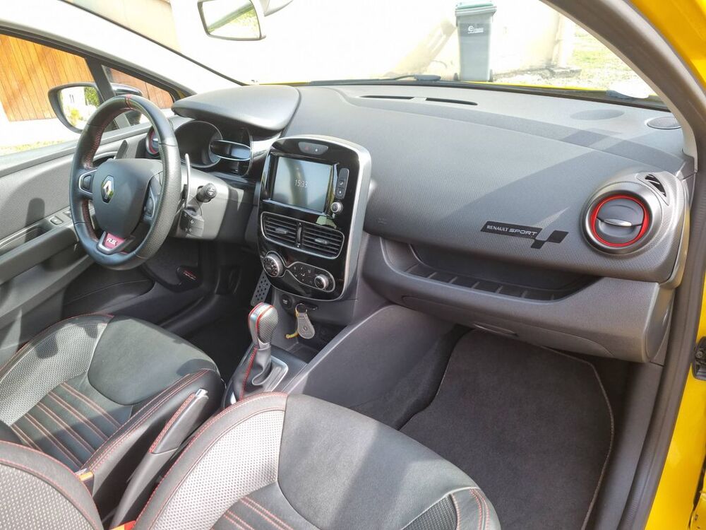 Clio RS IV 1.6 Turbo 220 EDC6 Trophy - Automatique 2017 occasion 42410 Chavanay