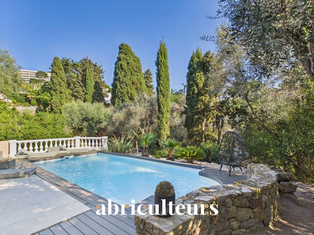 Villa d'exception 313m2 aperçu mer, autonome en énergie, piscine et appartement invités
