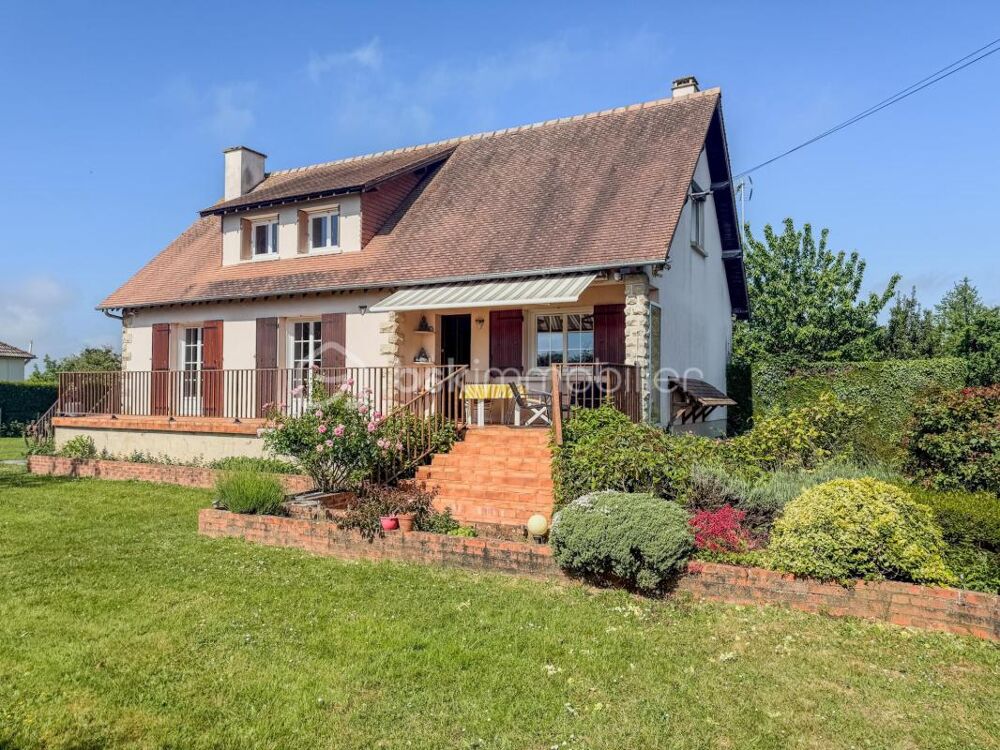 Spacieuse maison familiale de 131 avec sous-sol total, à 5 minutes de Lisieux