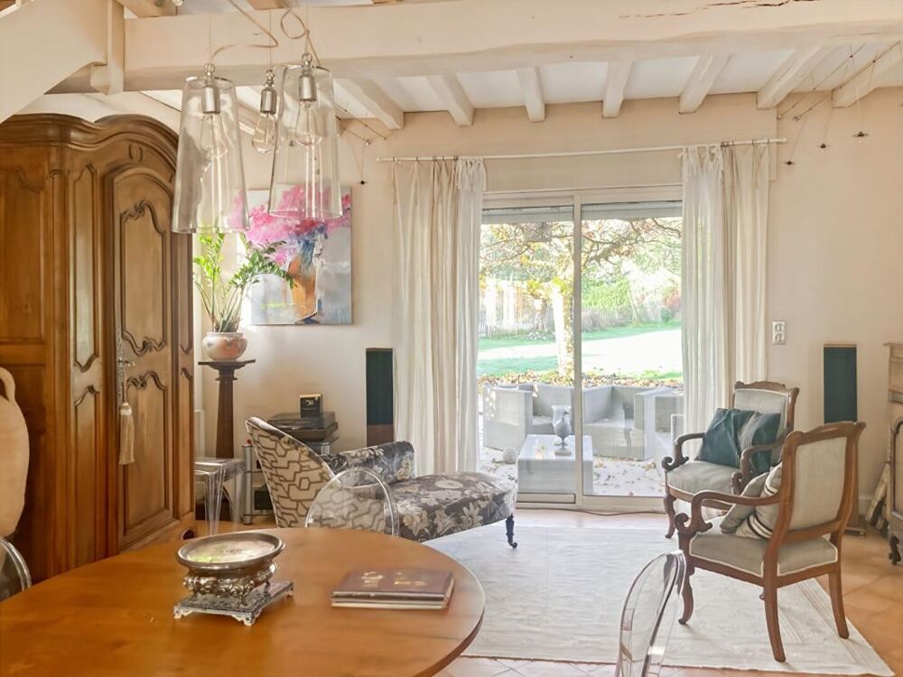 Maison familiale ou mixte habitation/activité pro dans un cadre enchanteur