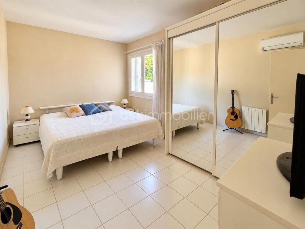 à vendre  Propriété/château La Garde (83130)