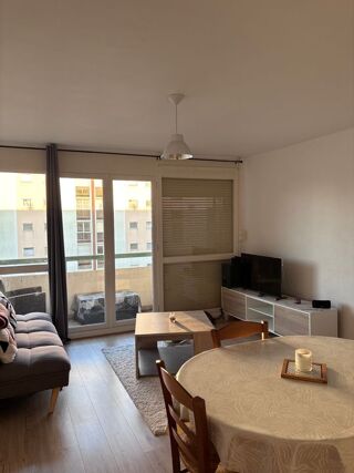  Appartement à louer 2 pièces 37 m²