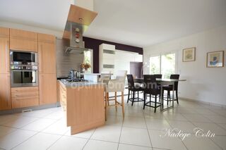  Maison � vendre 6 pi�ces 202 m�