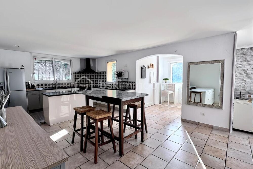Vente Villa ACHAT d'une Villa 137 m² avec piscine – 4 chambres – Terrain 6 000 m² – Brignoles Brignoles