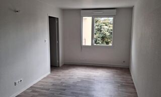  Appartement à louer 2 pièces 44 m²