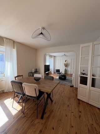  Appartement à louer 3 pièces 75 m²