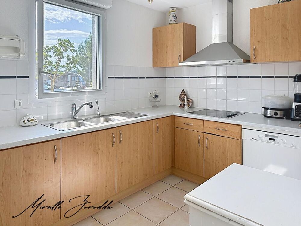A VENDRE VILLA Jonquieres Saint Vincent 4 piéces de 124m² avec véranda, parking