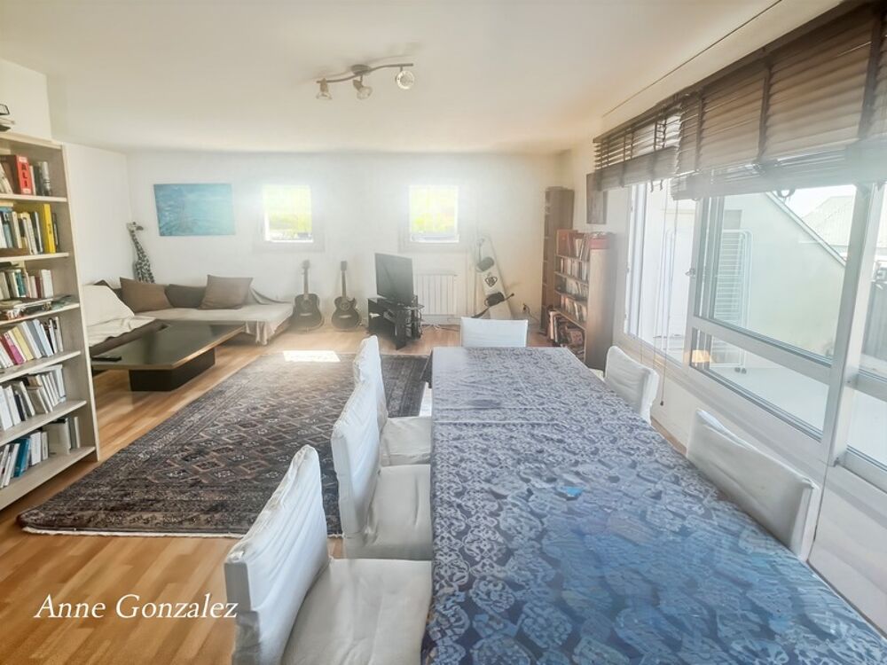 OLIVET Centre, à vendre au troisième et dernier étage avec ascenceur d'une Résidence sécurisée et calme, grand appartement lumin