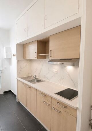  Appartement à louer 1 pièce 25 m²