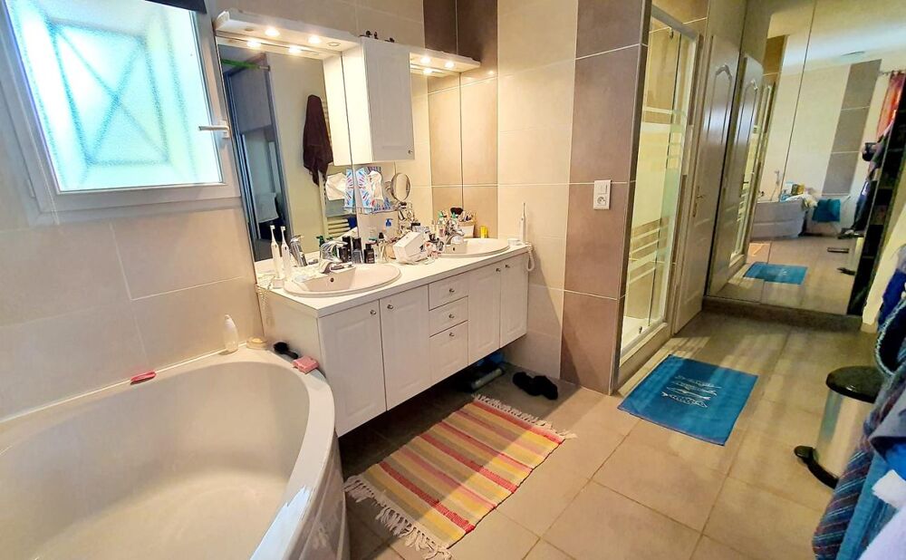 � vendre  Propri�t�/ch�teau Agde (34300)