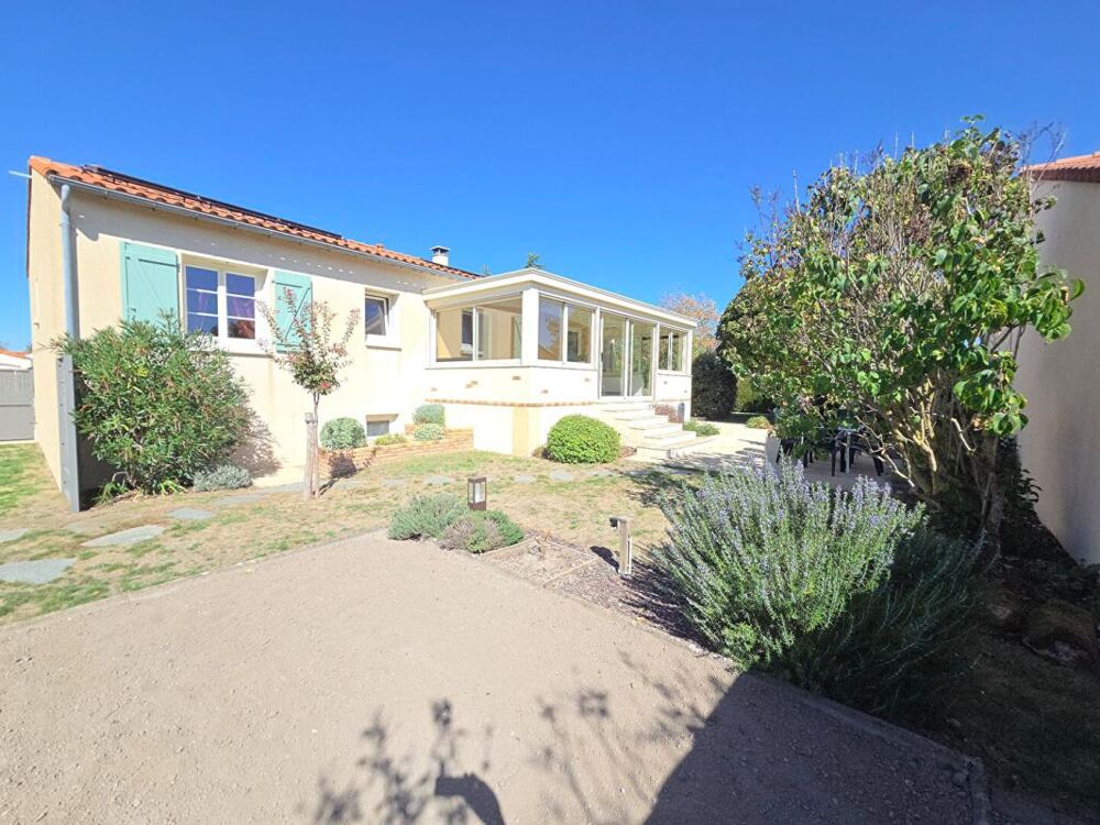 Maison Saint Aubin des Ormeaux 5 pièces 131 m2