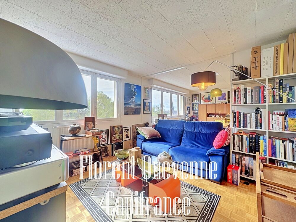 Appartement au dernier étage  garage - Cadre verdoyant, calme et proche des commodités