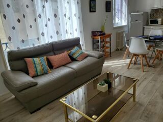  Appartement à louer 2 pièces 65 m²