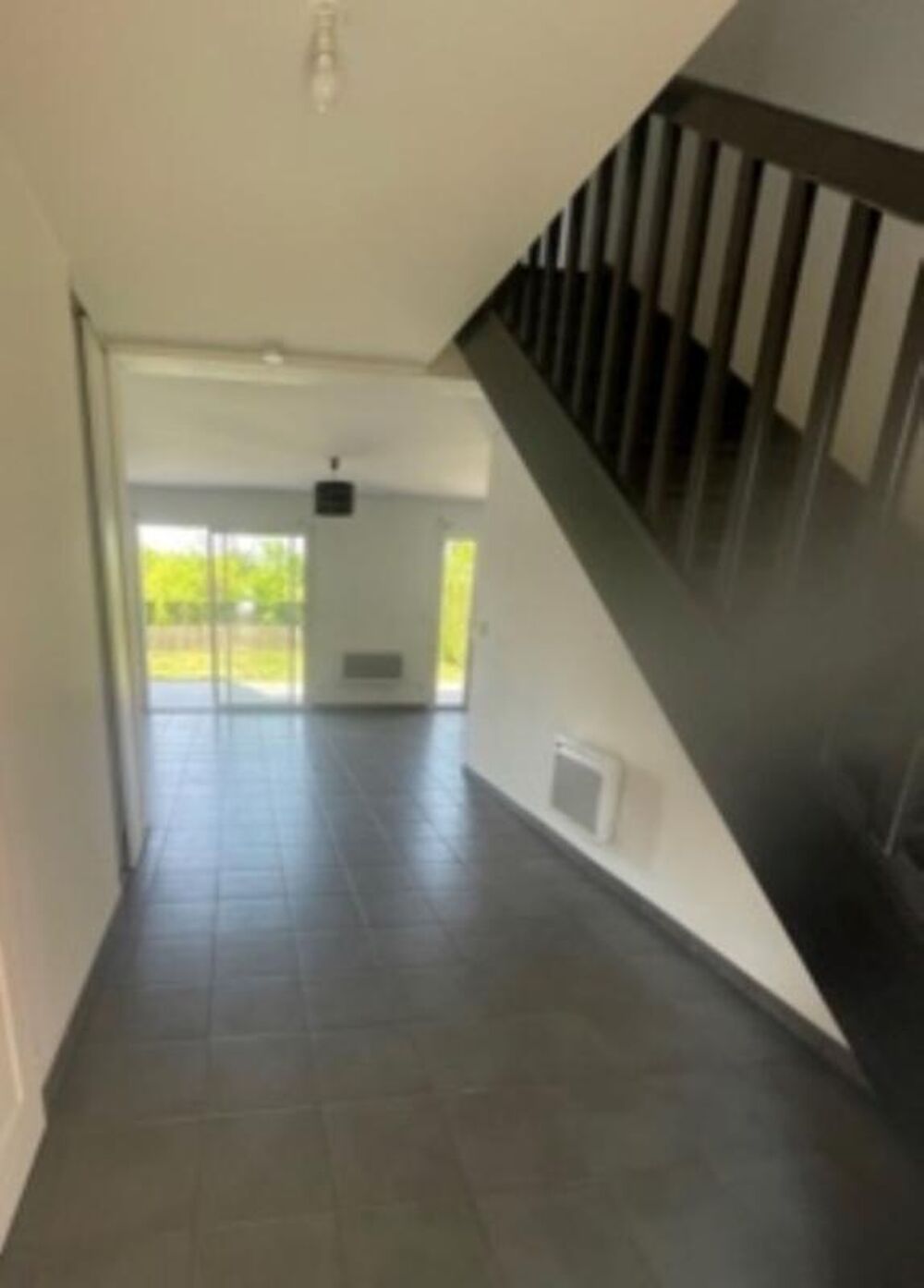 MAISON FAMILIALE AVEC GRAND JARDIN RARE À LA LOCATION ! Libre au 1er Août 4 Pièces à Louer - Bouliac (4 allées Sylvestre)