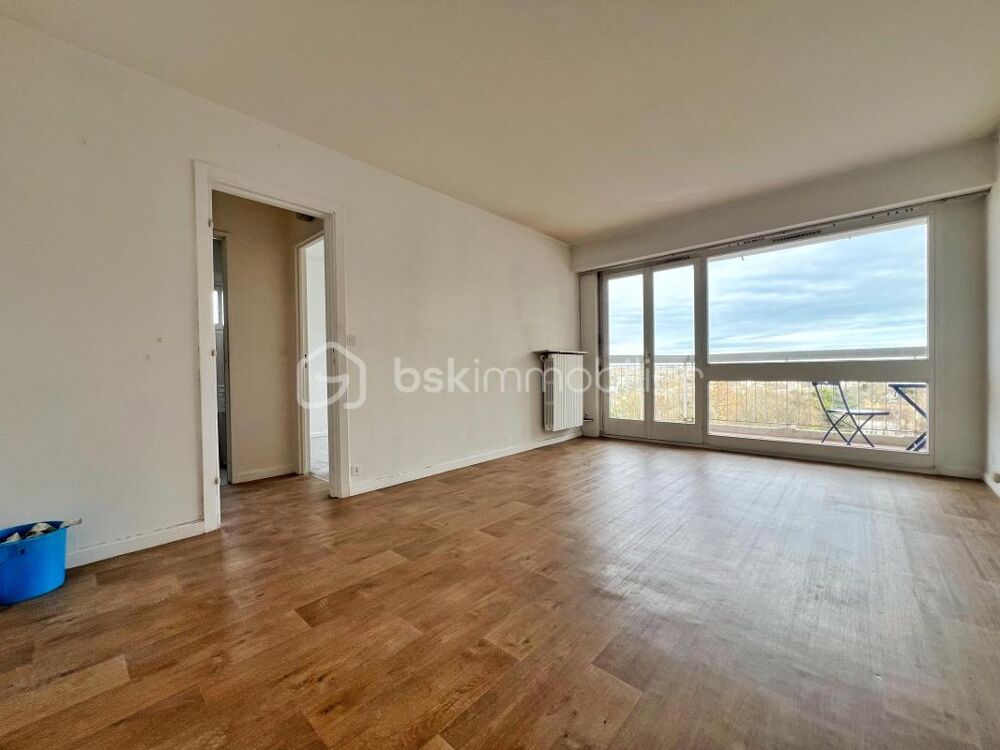 NOUVEAU ! Vue dégagée pour ce 2 pièces