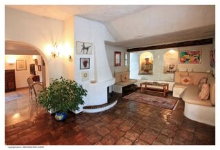  Propri�t�/ch�teau � vendre 12 pi�ces 741 m�