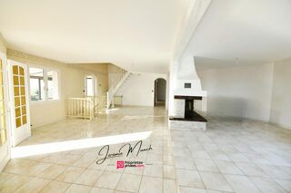  Villa  vendre 7 pices 285 m