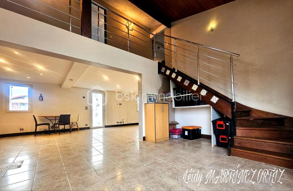 Maison 129 m², trois chambres,avec terrasse et jardin  Centre de Créon-dArmagnac