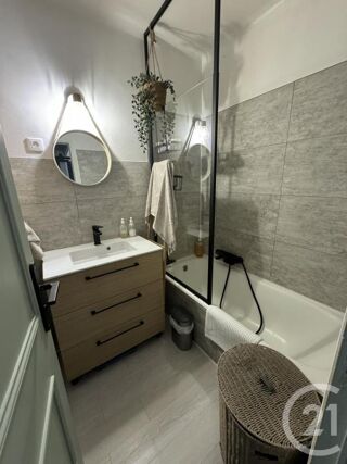  Appartement à louer 1 pièce 30 m²