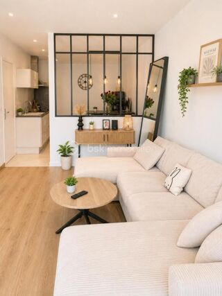  Immeuble à vendre 8 pièces 210 m²