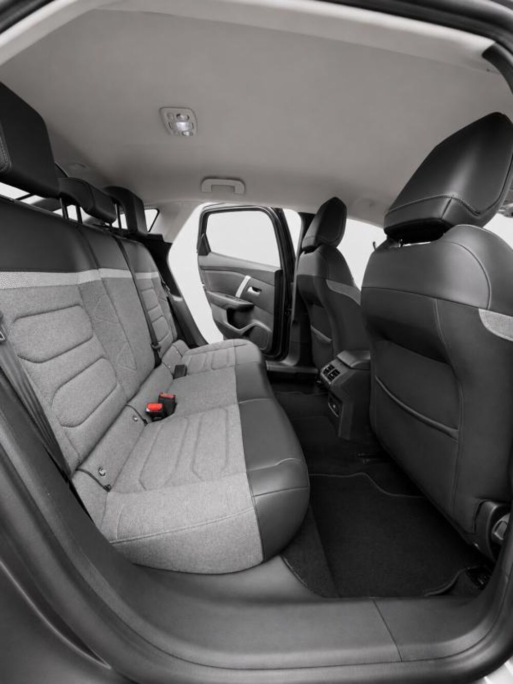 C4 1.5l B HDI 110cv Pack FEEL GPS/CAMERA/CLIM idem 308, megane, 2023 occasion 60430 Abbecourt