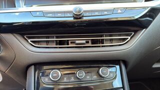 Grandland 1.6 Hybrid 300 AWD EAT8 Ultimate - Premi&egrave;re main Entretien c 2023 occasion 21000 Dijon