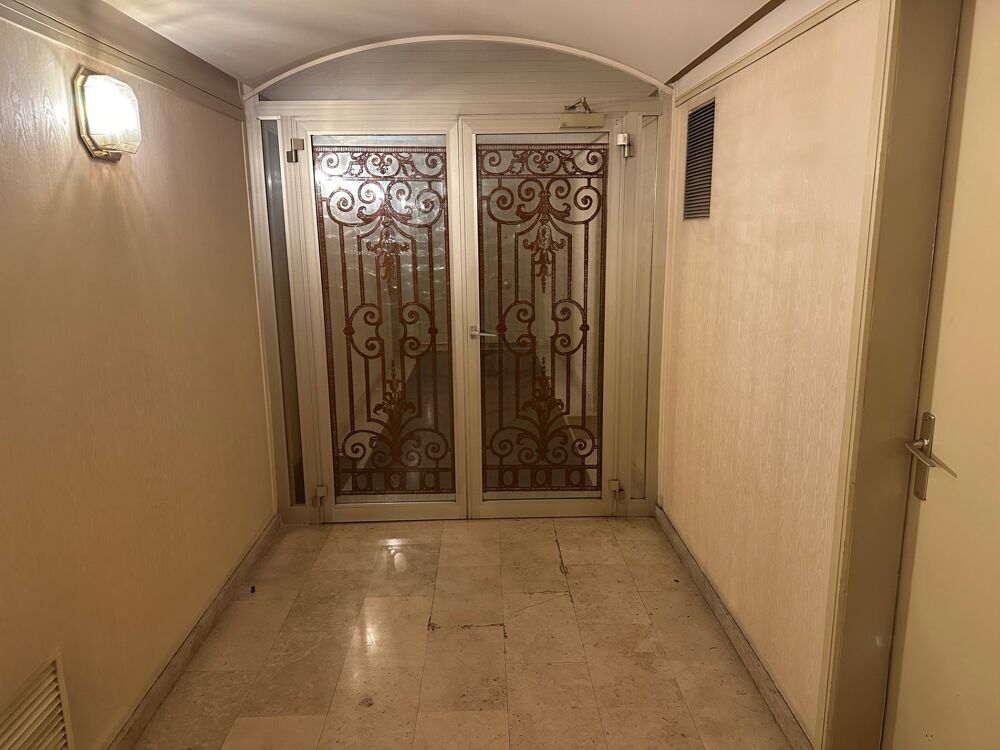 à vendre  Appartement Versailles (78000)
