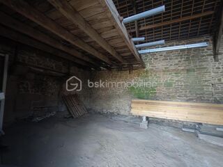  Remise / Grange à vendre 1 pièce 56 m²