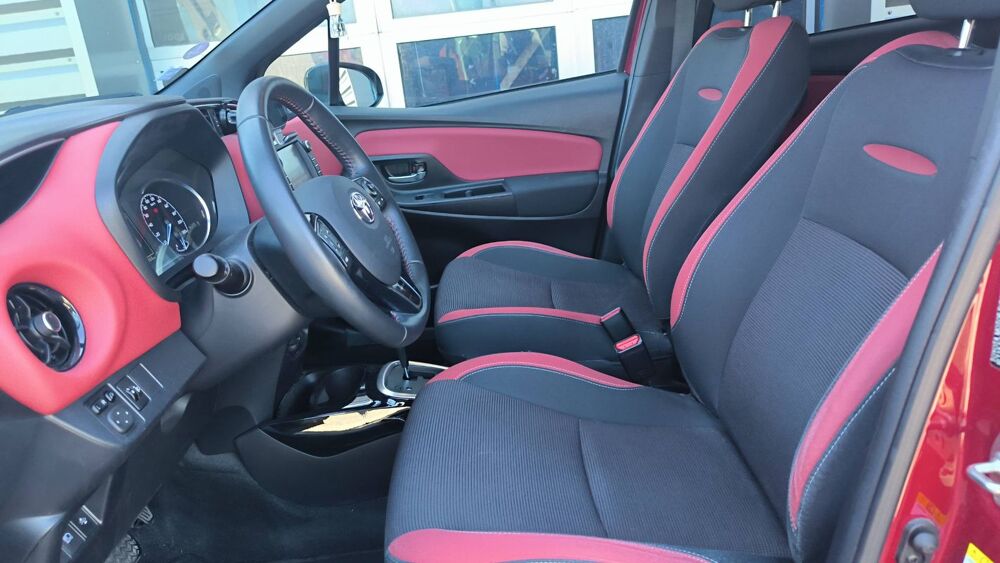 Yaris 1.5 VVTi 100 Hybrid E-CVT Collection 2017 occasion 10300 Sainte Savine