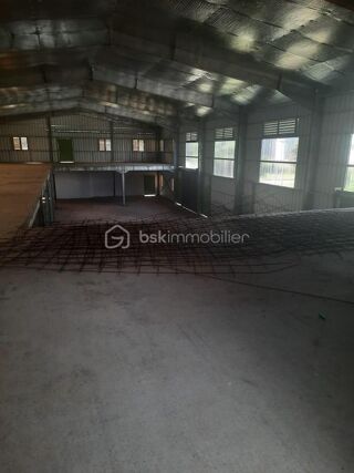  Immeuble à vendre 1 pièce 841 m²