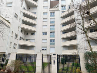  Duplex/triplex  vendre 4 pices 85 m