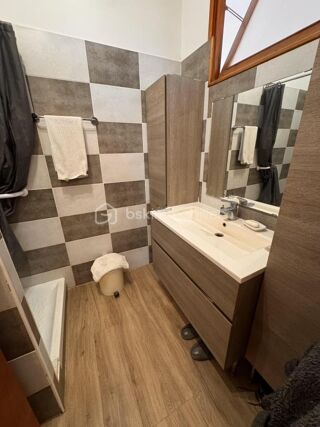  Immeuble � vendre 7 pi�ces 156 m�