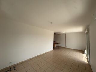  Appartement à louer 3 pièces 60 m²