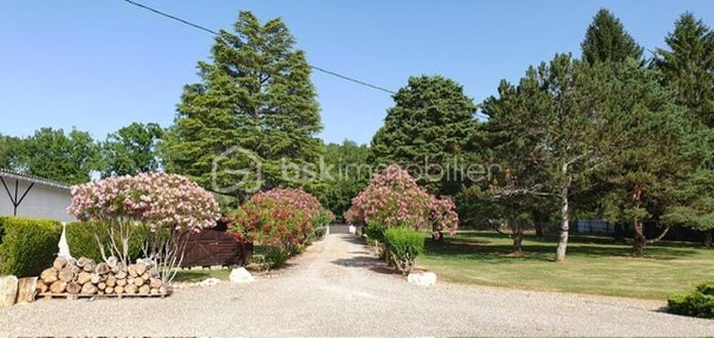 BELLE MAISON PLAIN PIED - 4/5 CHAMBRES - VERANDA - PISCINE - TERRAIN