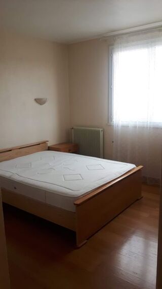  Appartement à louer 3 pièces 58 m²