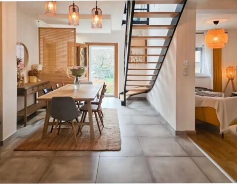   Charmante maison r�nov�e � Blodelsheim Maison - 7 pi�ce(s) - 164 m�