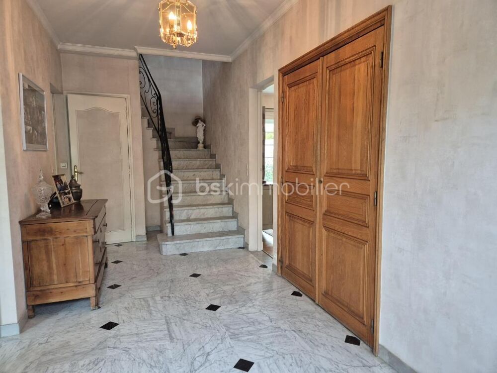 à vendre  Propriété/château Saint-Maur-des-Fossés (94100)