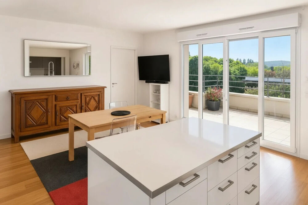 Appartement à vendre 3 pièces T3 VILLEPREUX (78) balcon box dernier étage