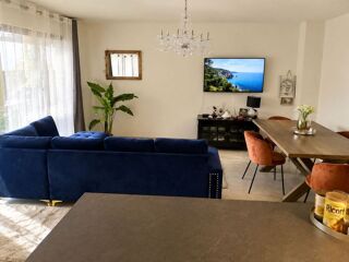  Appartement à louer 3 pièces 100 m²