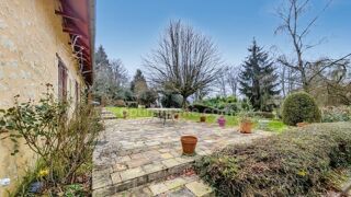  Propri�t�/ch�teau � vendre 10 pi�ces 370 m�