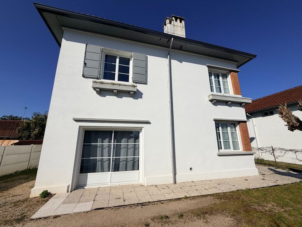 Maison Art Déco (DPE C) avec piscine chauffée dans quartier prisé de MONT DE MARSAN (40)